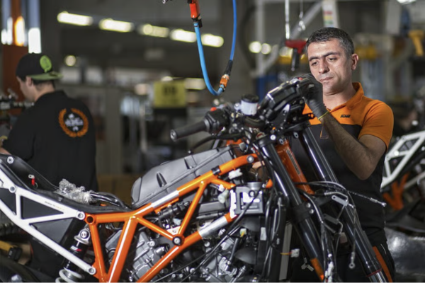 Picture of KTM odgađa proizvodnju novih modela 990 i 1390 do 2026. godine