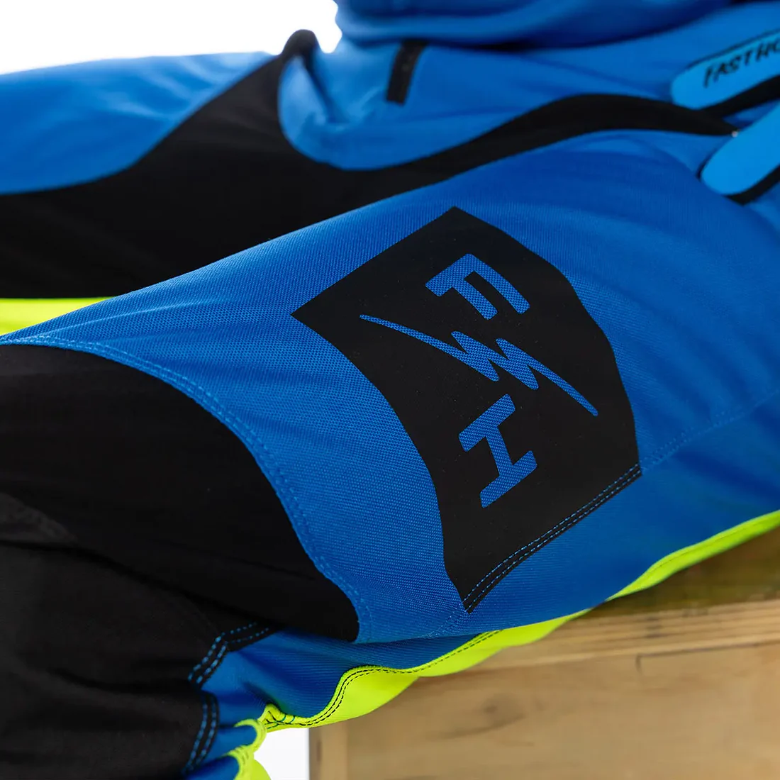 Slika FASTHOUSE CARBON ECHO YOUTH HLAČE ELECTRIC BLUE / HI-VIZ